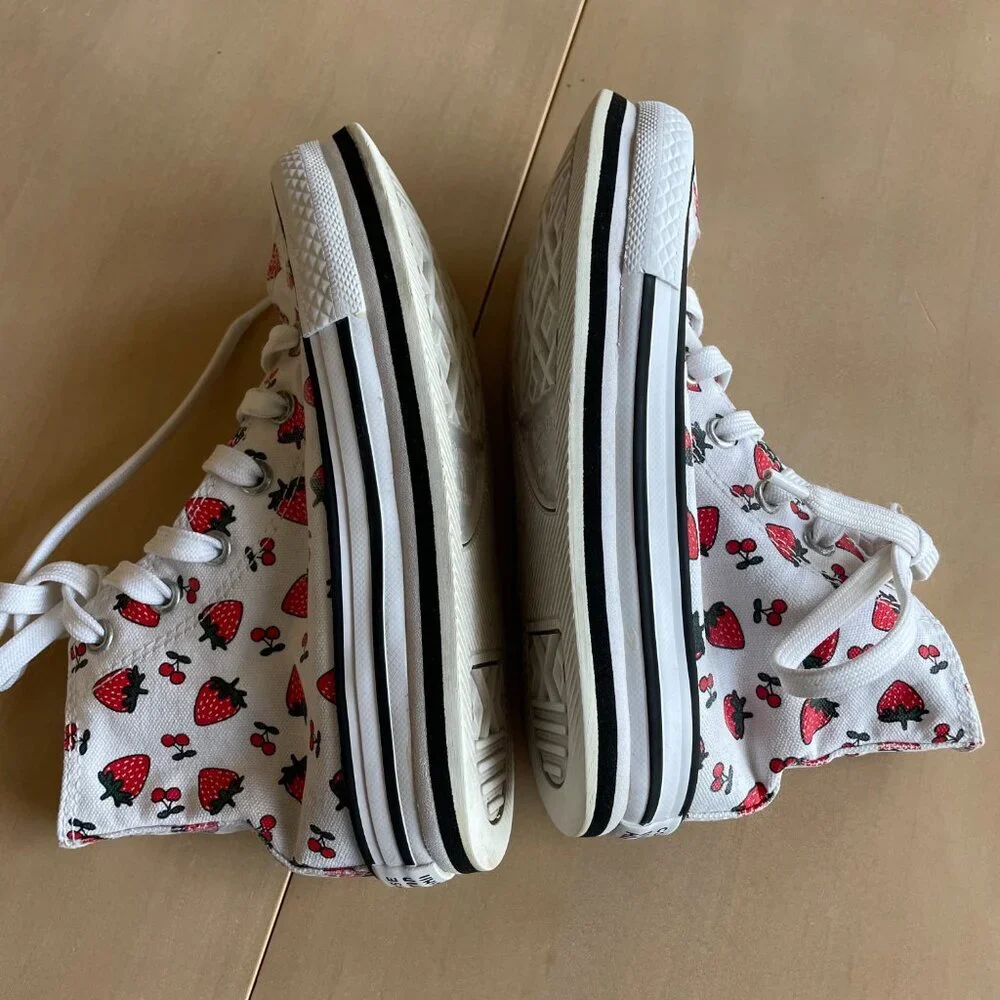 Converse Chuck Taylor All Star Lift Hi Sneakers, White & Red Strawberry - Sz 13